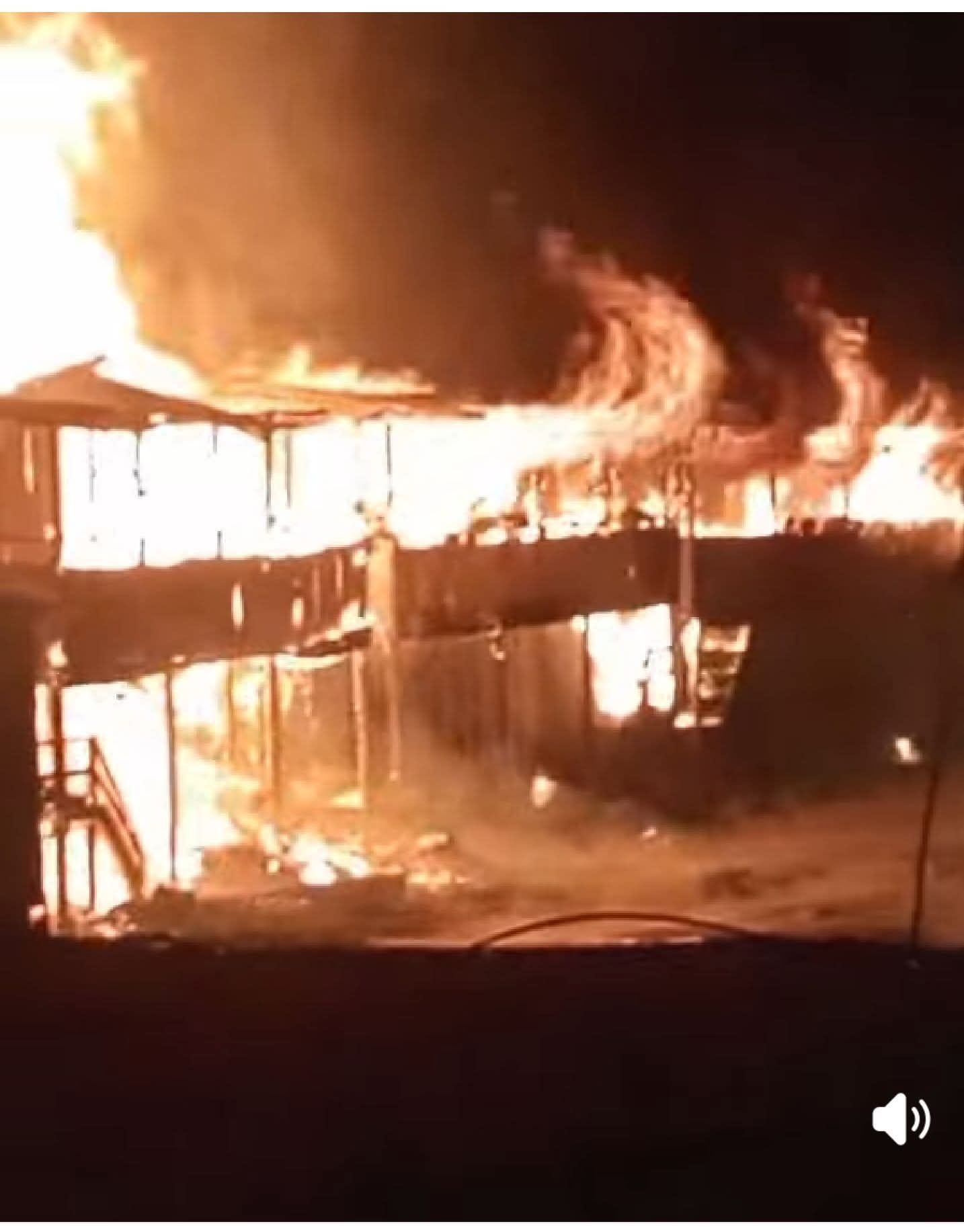 अग्नीपीडित पाँच घर परिवारलाई ताप्लेजुङ रोकार केन्द्रको सहयोग